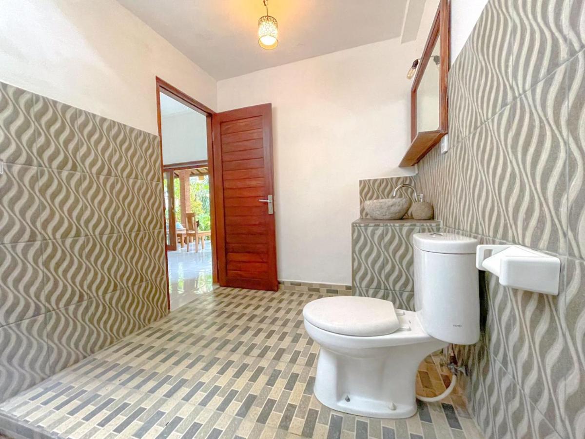 Enak Bungalow Amed Esterno foto