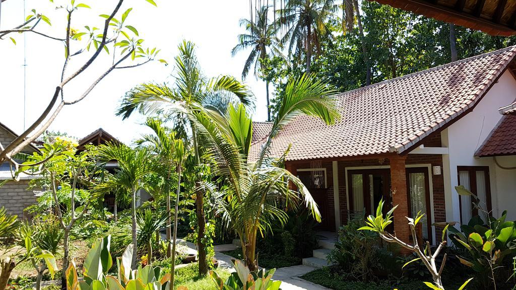 Enak Bungalow Amed Esterno foto